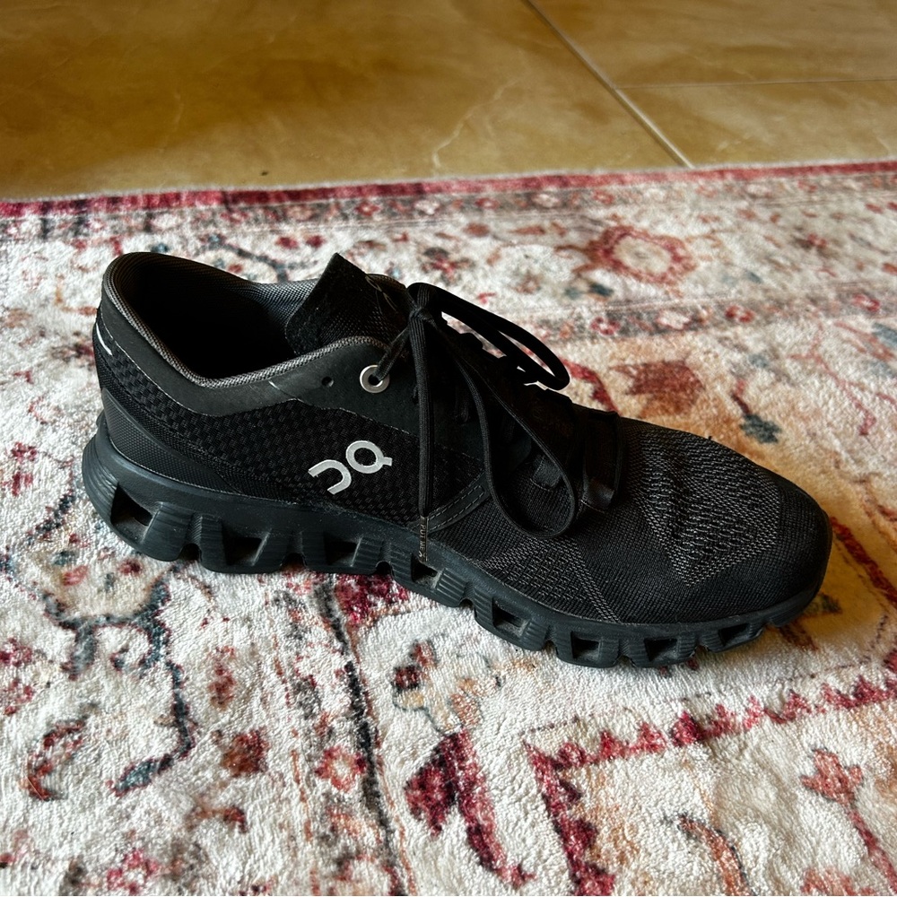 Cloud X 4 Sneaker in Black & Eclipse - Picture 4 of 13